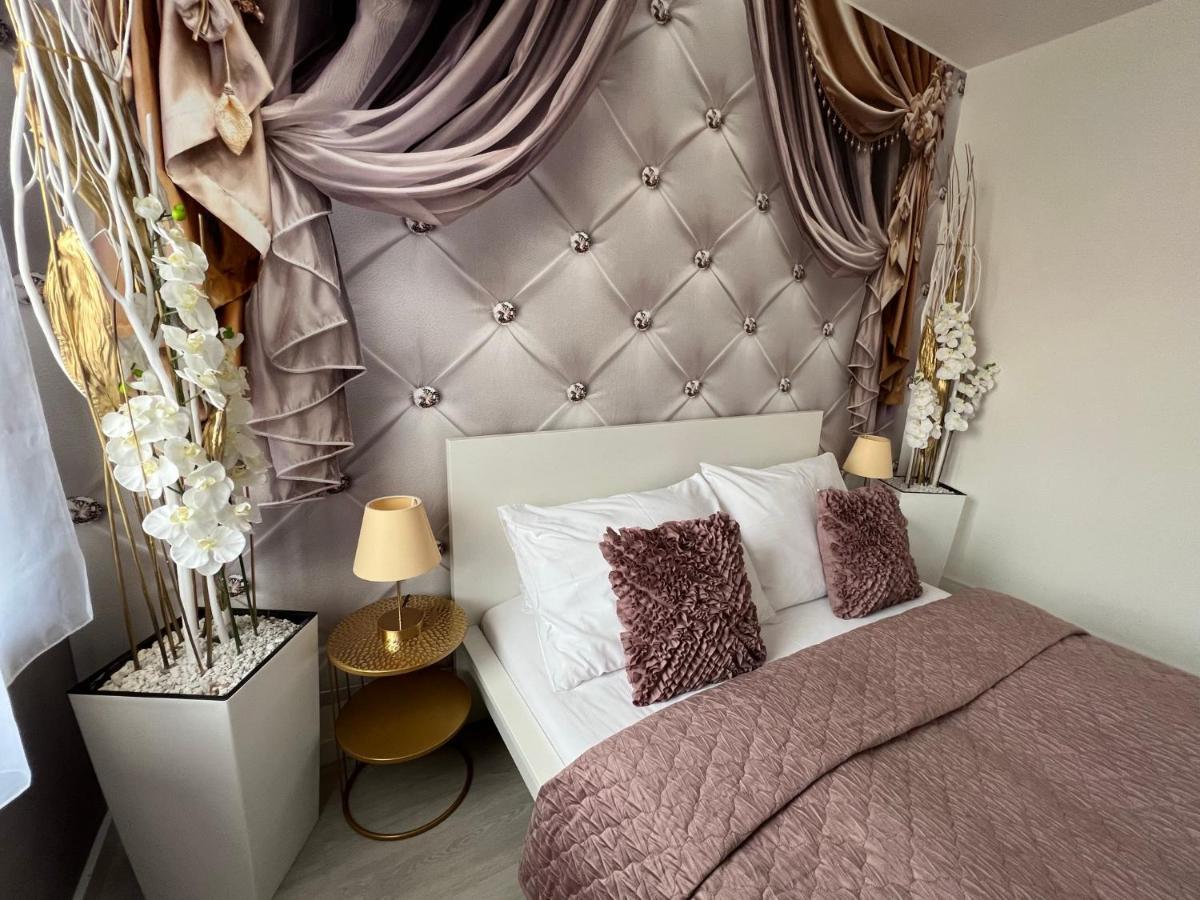 Hotel U svatého Urbana Mikulov Esterno foto